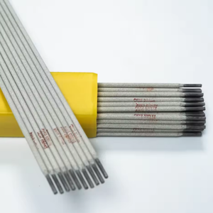 Electrodo de Soldadura E7018 de Alta Calidad, Bajo Humo, Baja Salpicadura, Certificado CE ISO9001, Construcción de Acero con Bajo Contenido de Carbono, Bajo Precio - Product Image 3