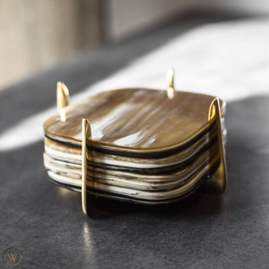 Dessous de verre en corne de buffle classique et moderne Vaisselle faite à la main avec motif à carreaux par Crescent Crafts pour la maison ou le bureau - Product Image 3