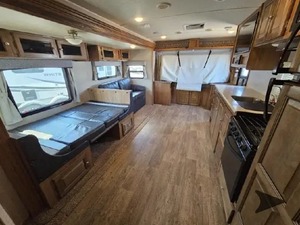 Caravanes de voyage d'occasion F-o-r-e-s-t River ROCK WOOD ROO 24WS 2019 - Product Image 5