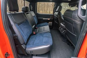 FORD F-150 RAPTOR 2023 USADO, Volante a la Izquierda/Derecha - Product Image 6