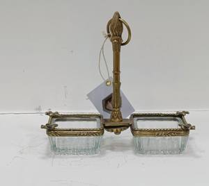 Verre et métal finis à l'ancienne présentent un plat de service double orné, pour un pot à sel - Product Image 5