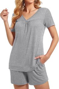 Conjunto de ropa de dormir suave y cómoda para mujer OEM personalizado, Conjunto de pijama transpirable para mujer, camisa acogedora y pantalones cortos para dormir - Product Image 3