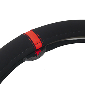 Housse de volant rouge style Carrera - Product Image 3