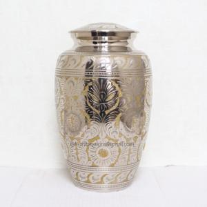 Urne de crémation en laiton de meilleure qualité, motif floral indien sculpté pour le stockage des cendres, fournitures funéraires faites à la main - Product Image 4