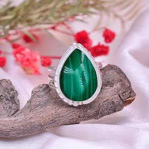 Lujoso anillo hecho a mano, piedra preciosa de malaquita, anillo de plata para niñas, anillo de piedras preciosas, joyería de plata de ley 925, sello de plata de ley 925 - Product Image 2