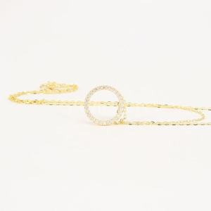 จี้เพชรทรงกลมสีเงินสุด925หรูหราพร้อมสัญลักษณ์ทางศาสนาคลาสสิกชุบทองสำหรับผู้ชายและผู้หญิง - Product Image 2