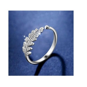 Offre Spéciale élégant femmes bijoux bague papillon conception pour les femmes haute brillance finition commandes personnalisées acceptées disponibles à la vente - Product Image 2