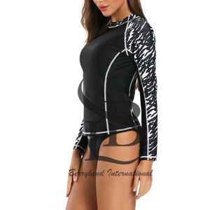 Protector de erupción de manga larga con estampado de sublimación de diseño personalizado de alta calidad para damas, protector de erupción cómodo para mujeres de buena calidad - Product Image 4