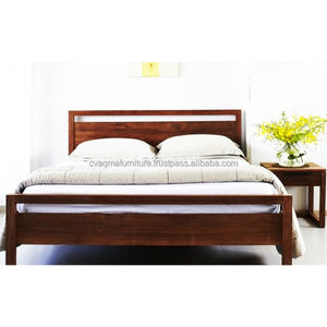 Lit en teck Couleur naturelle Minimaliste Projet de villégiature aux Maldives - Product Image 1