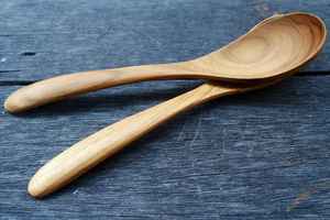 Cuillères en bois artisanales de qualité supérieure pour la cuisine, le service, le mélange et la préparation des aliments, fabriquées en bois durable - Product Image 3