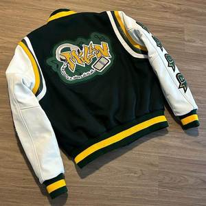 Veste universitaire personnalisée de sororité grecque |   Veste de baseball brodée |   Vêtements de sororité personnalisés avec protection anti-UV et logo frontal - Product Image 2