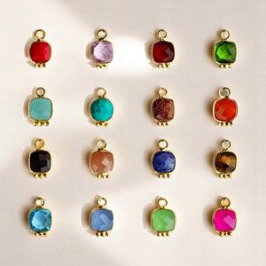 Queen Calcedonia Cojín Forma Fancy Bisel Charms - Product Image 5