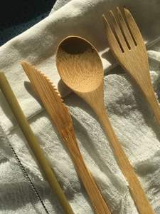 Ensemble de couverts en bambou pour pique-nique, ustensiles de voyage portables en bambou, fourchette, cuillère, couteau et paille, écologiques et biodégradables - Product Image 2