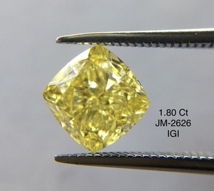 1.80 carats taille coussin taille fantaisie jaune intense VS2 clarté IGI certifié diamants naturels en vrac de l'Inde pour l'utilisation de bijoux - Product Image 1