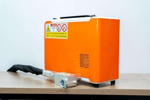 เครื่องกำจัดสนิมด้วยเลเซอร์คุณภาพสูง/การทำความสะอาดที่แม่นยำสำหรับแม่พิมพ์สีและอื่นๆ - Product Image 4