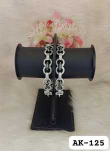 Superbe ensemble de bracelets AD pour femmes Bijoux faits à la main pour les mariées Festivals et événements spéciaux Cadeau idéal pour toutes les occasions - Product Image 3