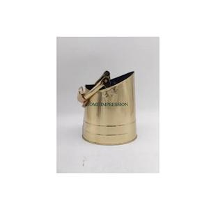 Seau à charbon doré élégant Seaux de stockage de charbon en laiton en métal Ensembles de cheminée Accessoires d'intérieur et d'extérieur Fourniture d'articles - Product Image 1