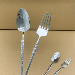 Juego de cubiertos portugueses de acero inoxidable de peso ligero, cubiertos elegantes con mango martillado, cubiertos Vintage - Product Image 2