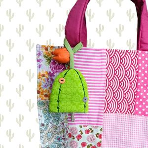 Adorable Housse de Clé Ronde en Coton Doux, Accessoire en Tissu Léger et Durable pour Organiser et Protéger Vos Clés avec une Touche Amusante - Product Image 6