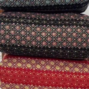 Tissu imprimé en coton peigné de luxe de qualité supérieure à 100% pour les vêtements de mode et les textiles de maison Matériau de haute qualité disponible - Product Image 3