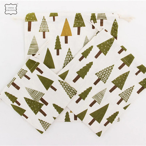 Sac à cordon en toile de coton biologique imprimé de logo personnalisé spacieux et durable avec une durabilité supplémentaire recyclable pour le shopping - Product Image 4