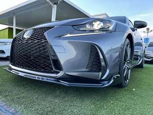 Bonne affaire pour un Lexus IS 350 F Sport Premium 2019, propre et en excellent état. - Product Image 4
