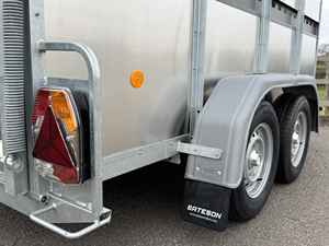 Remolque de Acero de Doble Eje para Ganado, Nuevo, en Oferta, para Transporte de Caballos, Semirremolque con Frenos Eléctricos, 3800 kg - Product Image 6