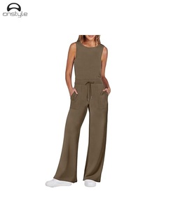 Tendance femmes hiver survêtement ensemble survêtement survêtements OEM femmes logo personnalisé pantalons de survêtement et sweat à capuche court ensemble de sports de style - Product Image 4