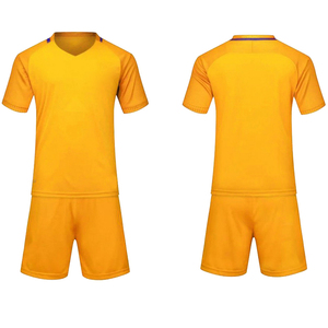 Ropa de fútbol OEM de alta calidad, uniforme transpirable personalizado con ajuste regular para adultos, diseño de sublimación - Product Image 1
