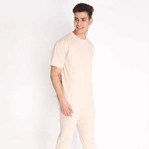 Ensemble assorti imprimé à la mode pour hommes-Tenue deux pièces confortable pour un usage quotidien et des occasions spéciales - Product Image 4