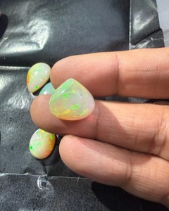 Lot d'opales éthiopiennes naturelles 48,40 Ct 6 pièces Cabochons d'opale de feu Forme multiple Opales en vrac Opales éthiopiennes naturelles Pierre précieuse en vrac Opale - Product Image 2