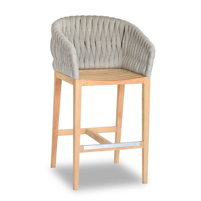 คัสตาร์ม