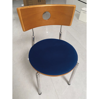 Chaises de salle à manger modernes ergonomiques en cuir PU durable avec pieds en métal chromé, design tendance de luxe léger de petite taille pour la salle à manger à domicile