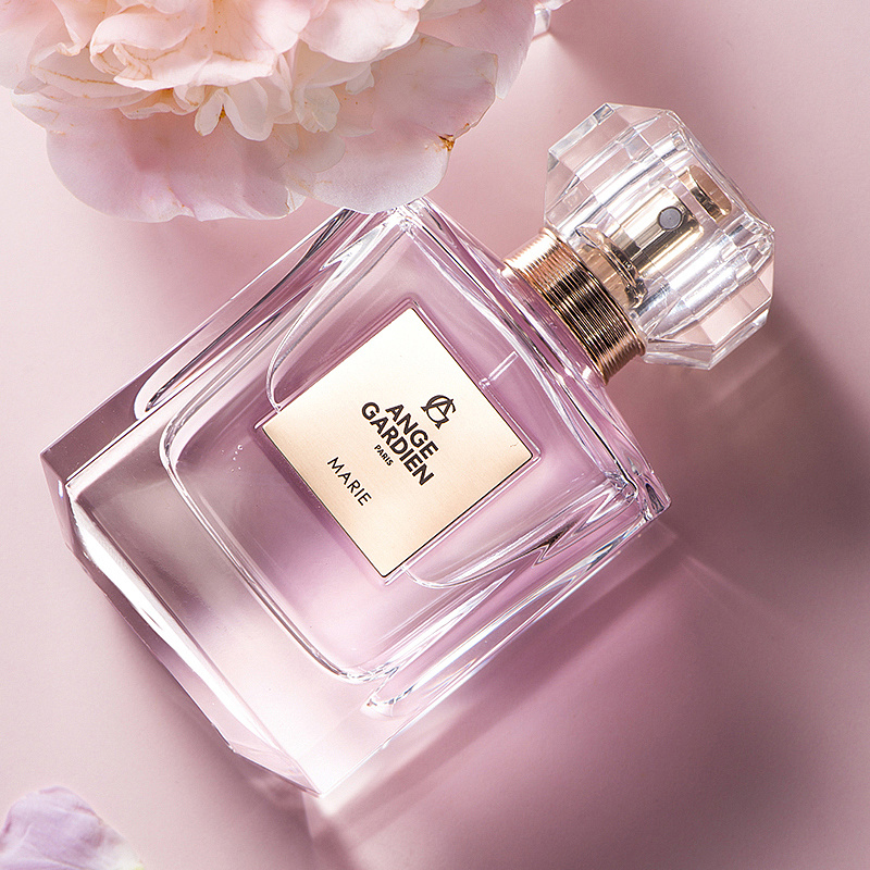 Premium Custom Logo Waterproof Vinyl Perfume Label Gold Foil Cosmetic Stickers Printing Packaging Label Bottle