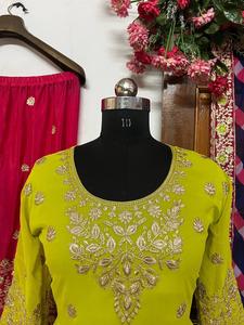 Nouveau designer indien fête porter vert et violet pur Georgette impression numérique et broderie dentelle travail haut et Palazzo avec Dupatta - Product Image 5