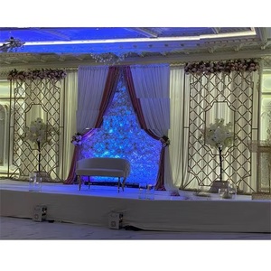 Impresionante decoración de pared de velas de Boda del sur de Asia Recepción superior Escenario nocturno con paredes metálicas - Product Image 1
