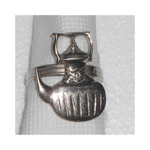 Décoration de la maison Rond de serviette fantaisie Design étonnant Couleur argent Qualité standard Forme ronde Porte-serviettes Métal massif Décoratif - Product Image 5