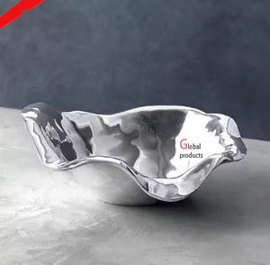 Offre spéciale Beau bol de service en métal en forme de feuille avec finition dorée pour hôtel, restaurant et bar - Product Image 3