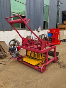 Máquina de fabricación de ladrillos SHIYUE Block Factory QMR4-45, máquina de ladrillos de cemento, <span class=keywords><strong>precio</strong></span> de bloques huecos - Product Image 3