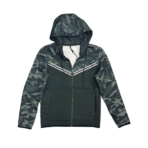 Survêtement d'hiver écologique style camouflage pour hommes de grande taille Design urbain Nouveau camouflage/Noir Ensemble de sweat à capuche et joggers de 2 pièces - Product Image 2