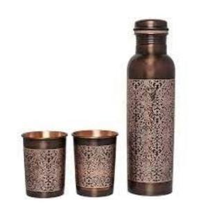 Artículos de Venta Caliente 2025, Hormigón de 330 g/m³ Botella de cobre grabada de 1 litro, elaborada con cuidado, grabada con elegancia, el compañero perfecto - Product Image 1