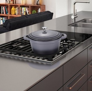Casserole noire de luxe Design élégant et contemporain Parfait pour cuisiner, servir des repas chauds et impressionner les invités - Product Image 3