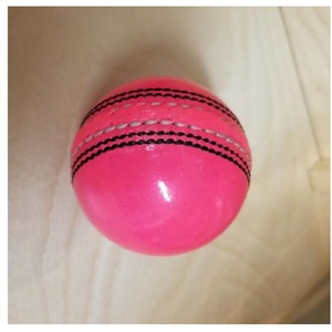 Paquete de valor de 6 pelotas de críquet de cuero rosa para partido y práctica - Product Image 1