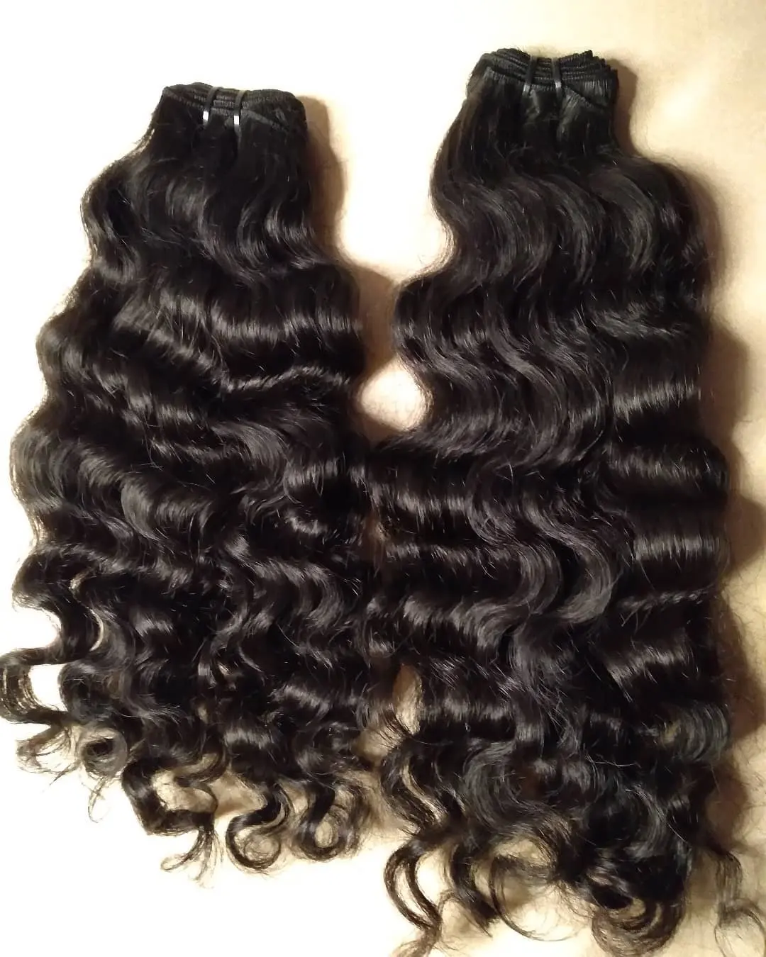 Hot Selling 100% Natural Wavy Indian Human Hair Natural wavy Extensions For Women Hair Uses Wig Low Prices