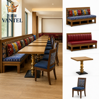 Ensemble de mobilier de restaurant d'hôtel de style bohème personnalisé, table à manger rembourrée, chaises en bois pour projet hôtelier