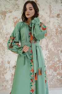 Recién llegado, vestido ucraniano, diseñador de moda, vestido largo, Base verde, bordado, algodón, bordado ucraniano, es cómodo de llevar - Product Image 3