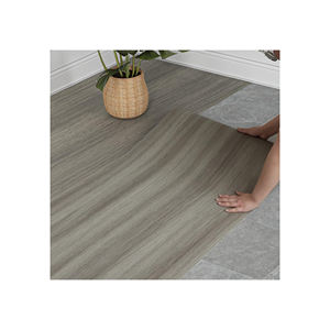 Revêtement de sol en vinyle SPC, noyau rigide en PP, texture gaufrée, imperméable, ignifuge, système de clic, emballé pour l'exportation, utilisation en extérieur, design graphique - Product Image 2