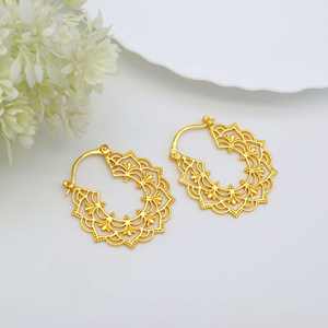 Elegante étnico 18K oro geométrico recorte pendientes minimalista hecho a mano bohemio encanto moda gota diseño señoras Navidad - Product Image 2