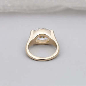Bague de fiançailles en diamant certifié IGI, de forme ovale, demi-sertie, fabriquée en laboratoire, East West - Product Image 4