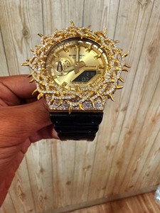 Reloj de Pulsera de Lujo RB Gems para Hombre, Automático, de Cuarzo, Analógico, con Cristal, Diamante Moissanite VVS, Correa de Acero Inoxidable Negra y Dorada - Product Image 2